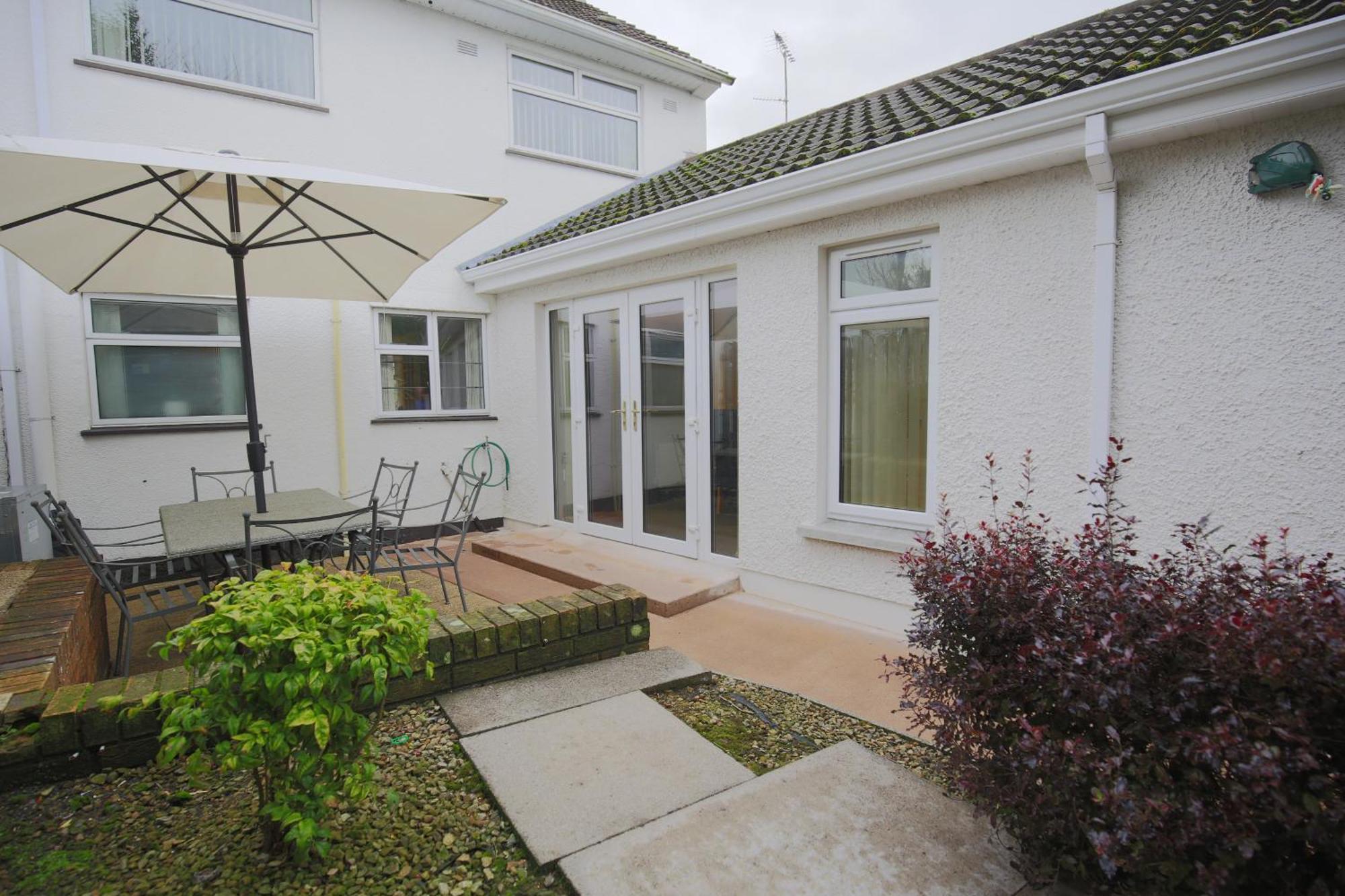 Spacious 4 Bedroom Home - 5 Min Walk To Town Enniskillen Luaran gambar